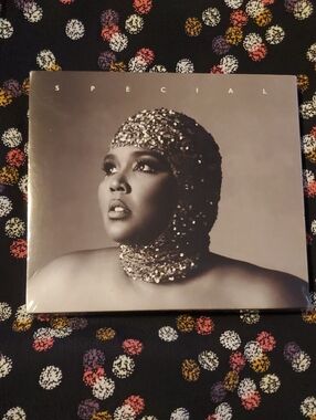 Lizzo Special CD Sealed - Featuring About Damn Time